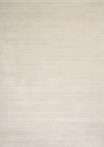 Dywan o wspaniałym składzie runa: 100% wiskoza. Pochodzi z Indii. Dywan jest wykonany ręcznie z wiskozy. Rozmiary magazynowe: 170×240cm, 250×350 cm